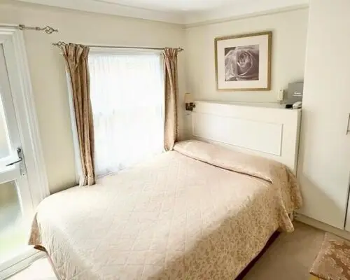 ROOM 3 - Double Ensuite